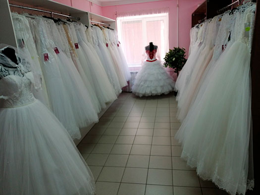 Свадебные платья в салоне
